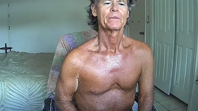nakeedcowboi65 online show from May 18, 2026, 9:42 pm