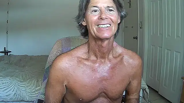 nakeedcowboi65 online show from May 26, 2026, 9:44 pm