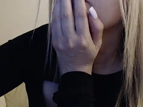 Tathiana online show from March 4, 2026, 1:33 am