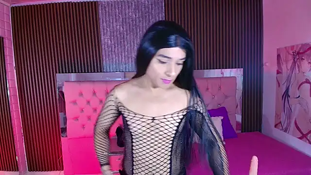 LUCIANA FOX TS online show from June 6, 2026, 12:43 pm