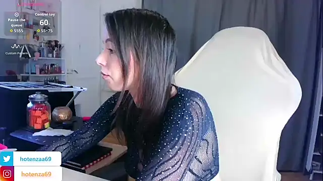 Hotenza69 online show from October 19, 2025, 2:50 pm