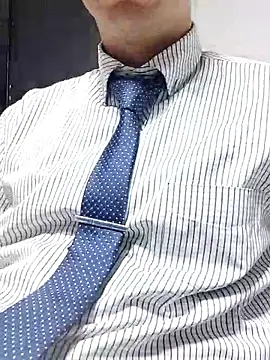 Snapshot of Business_dickkk chatting on April 27, 2026, 12:36 pm Business dickkk online show from April 27, 2026, 12:36 pm