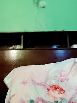 QueenSoreal online show from March 27, 2026, 12:38 am