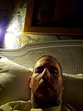 verylargecock online show from November 6, 2025, 11:48 pm