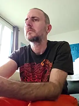 verylargecock online show from December 21, 2025, 1:29 pm