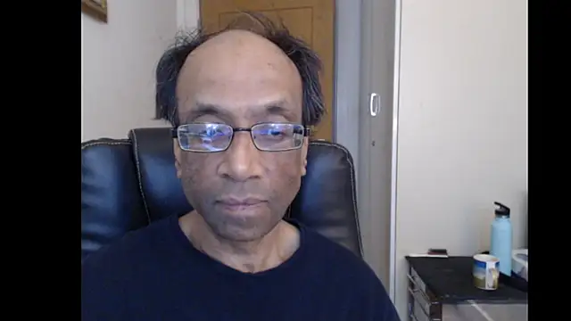Snapshot of rauncher1 chatting on April 30, 2026, 10:54 am rauncher1 online show from April 30, 2026, 10:54 am