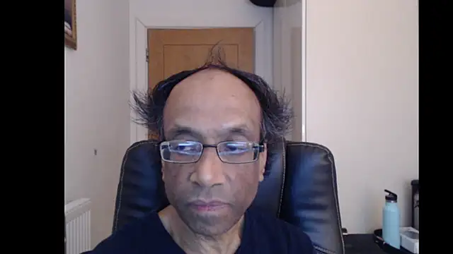 Snapshot of rauncher1 chatting on May 18, 2026, 8:20 am rauncher1 online show from May 18, 2026, 8:20 am