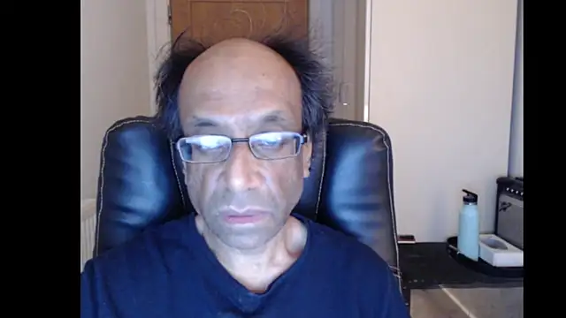 Snapshot of rauncher1 chatting on May 29, 2026, 12:19 am rauncher1 online show from May 29, 2026, 12:19 am