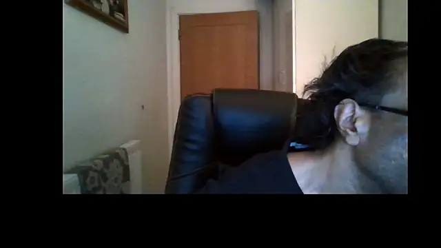 Snapshot of rauncher1 chatting on July 8, 2026, 10:58 pm rauncher1 online show from July 8, 2026, 10:58 pm