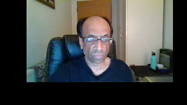 Snapshot of rauncher1 chatting on July 18, 2026, 10:35 pm rauncher1 online show from July 18, 2026, 10:35 pm