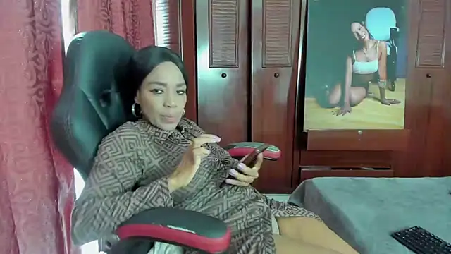 LUISSA  online show from September 9, 2025, 12:26 pm