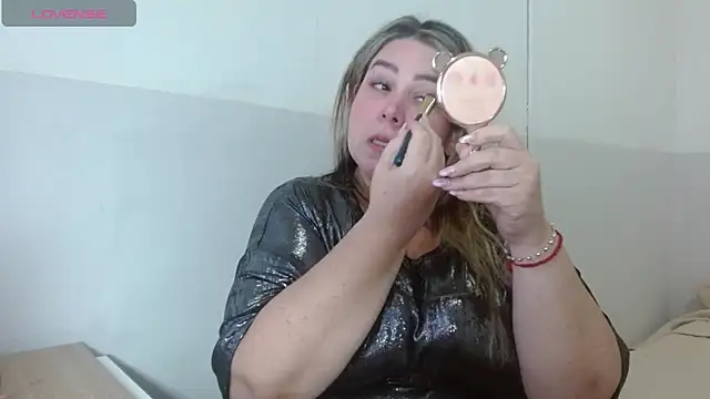 bella savati online show from September 18, 2025, 12:34 am