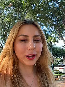 Brittanyrosexx online show from October 28, 2025, 8:33 pm