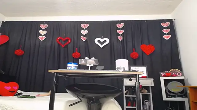 Litas Secrets online show from February 6, 2025, 10:00 pm