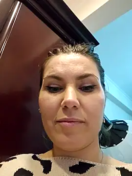 FeliciaKrige online show from February 17, 2025, 5:04 am