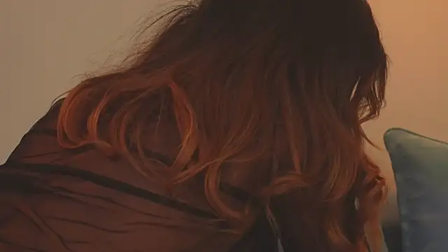 YaaraCollins online show from February 23, 2025, 11:04 pm