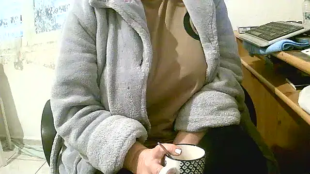 douceur63 online show from December 19, 2024, 12:45 pm