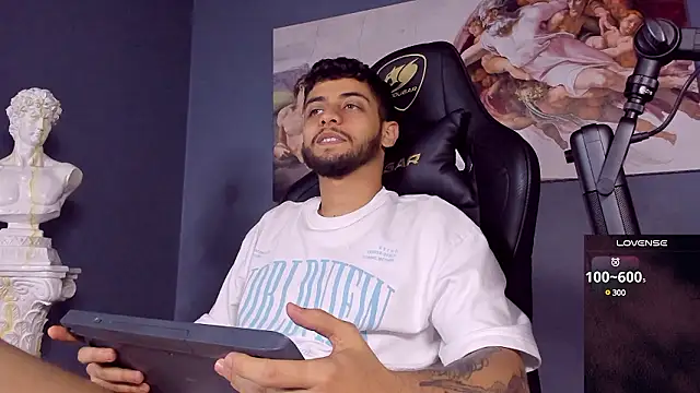 alessandro duty online show from December 4, 2024, 11:57 pm