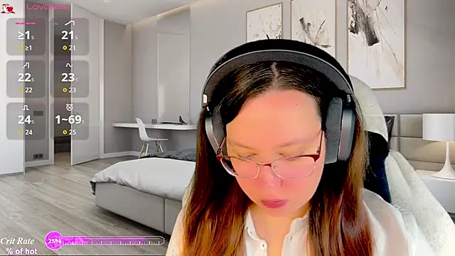 Victoria Romans online show from July 21, 2026, 1:57 pm