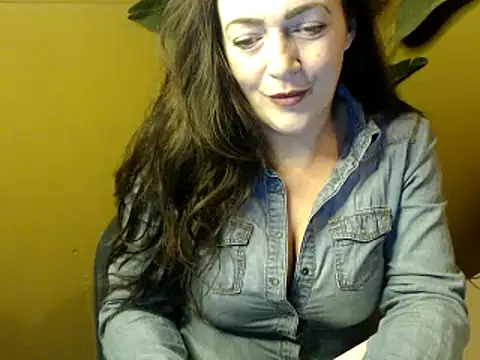 cloe85nl online show from January 28, 2025, 8:04 pm