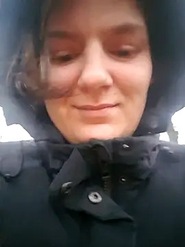 Cutegirlforyou online show from December 19, 2025, 8:21 am