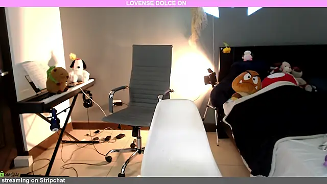 minarocket  online show from February 22, 2025, 4:19 pm