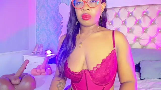 Snapshot of CaseyMoon chatting on April 30, 2026, 12:33 pm CaseyMoon online show from April 30, 2026, 12:33 pm