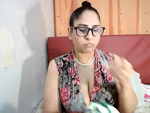 Indiankushy online show from March 18, 2025, 4:48 pm