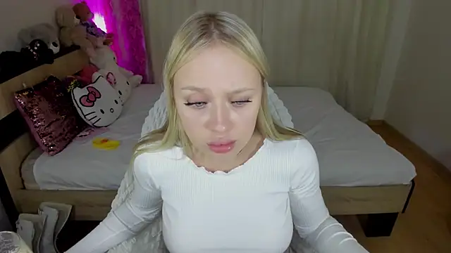ElinOceanX online show from September 30, 2025, 6:46 pm