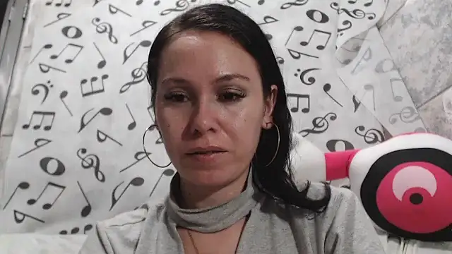 Venusluxodomme online show from December 2, 2024, 3:26 am