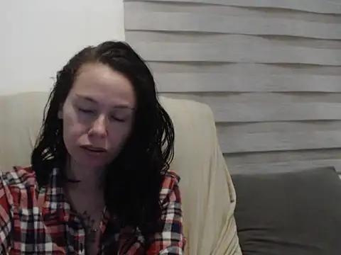 Venusluxodomme online show from March 2, 2026, 2:25 am