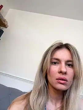 DollyDripp online show from May 1, 2026, 10:31 am