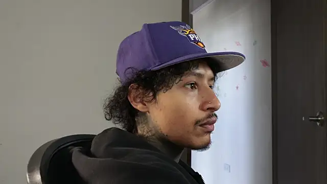 trieone online show from April 20, 2026, 3:37 pm