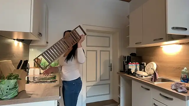 Viola Beck online show from February 11, 2026, 11:04 am