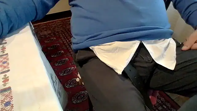 polloiw online show from April 15, 2026, 3:19 pm