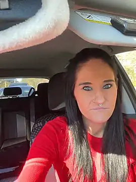 lolabunny9 online show from January 14, 2025, 7:32 pm