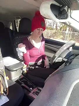 lolabunny9 online show from January 17, 2025, 4:57 pm