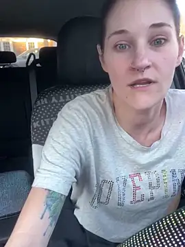 lolabunny9 online show from January 29, 2025, 1:07 pm