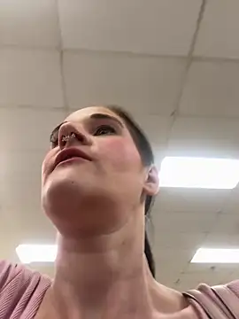 lolabunny9 online show from February 28, 2025, 5:48 pm