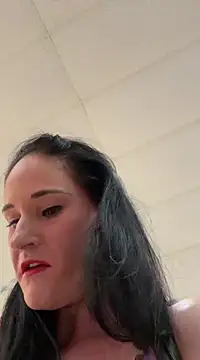 lolabunny9 online show from March 20, 2025, 4:09 pm