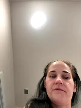 lolabunny9 online show from September 9, 2025, 4:50 pm