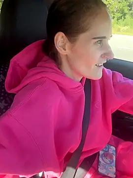 lolabunny9 online show from October 15, 2025, 2:28 pm