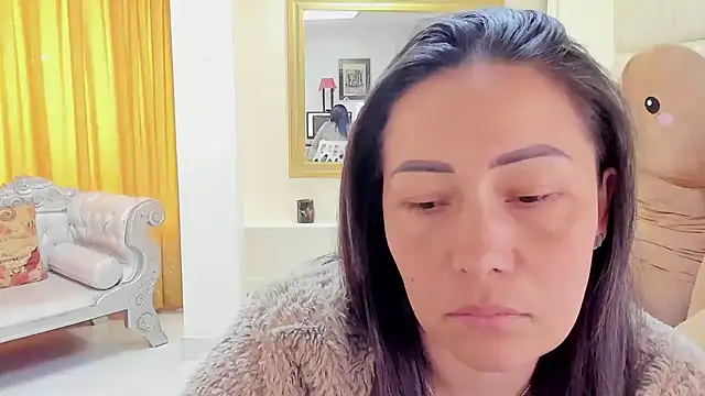 gaby trent online show from February 4, 2025, 1:48 pm