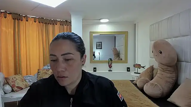 gaby trent online show from September 10, 2025, 2:39 pm