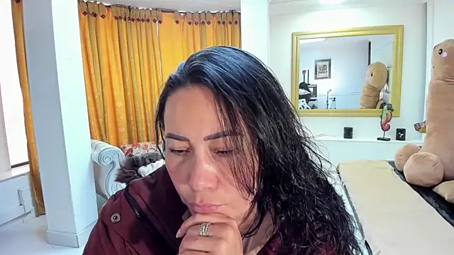 gaby trent online show from October 1, 2025, 2:12 pm