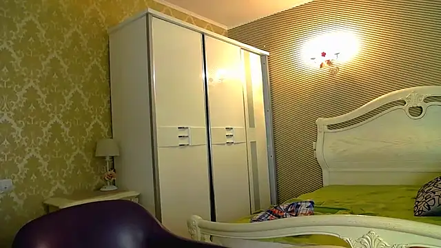 Snapshot of Evelyn_Shy chatting on February 28, 2025, 1:25 pm Evelyn Shy online show from February 28, 2025, 1:25 pm