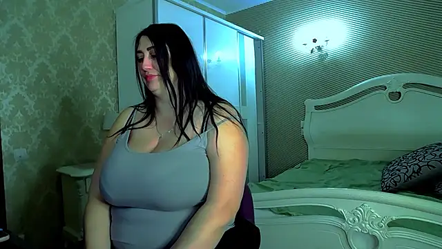 Snapshot of Evelyn_Shy chatting on March 18, 2025, 7:19 am Evelyn Shy online show from March 18, 2025, 7:19 am