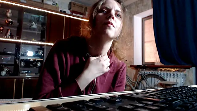 pa1e pr1ncess online show from April 20, 2026, 7:55 am