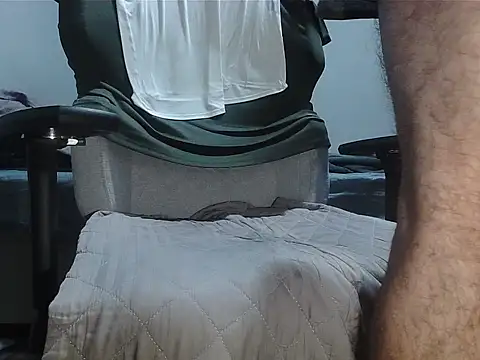 br23cock online show from December 4, 2025, 2:04 pm