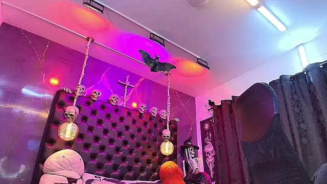 AlexHoe  online show from March 1, 2025, 9:48 pm